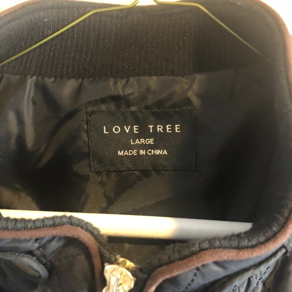 Black Vest - Picture 2 of 3